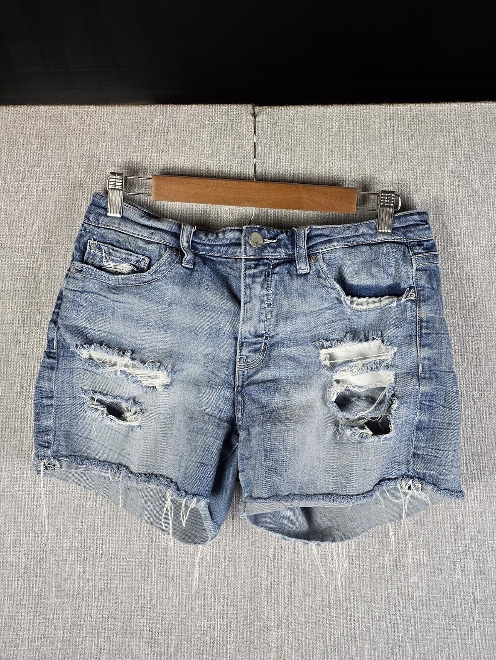 BKE Denim Gabby Jean Shorts Distressed Womens Sz 28
